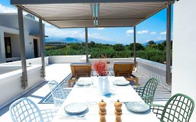 Mikro Livadi Special Lodges - Has An Eco Salt Water Pool - 150M From The Beach